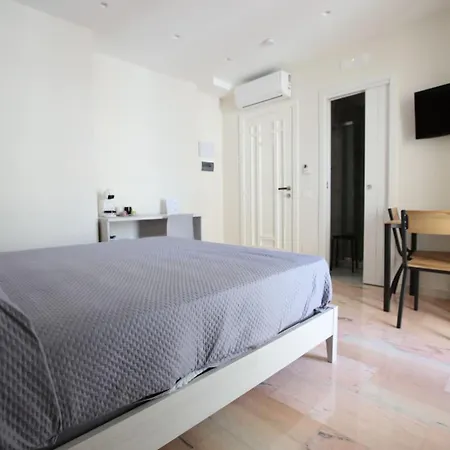 Guest house Dimora Del Mare 3*